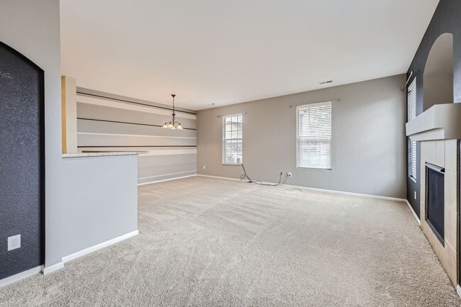 Building Photo - Lovely 3 Bed / 2.5 Bath in Thornton Availa...