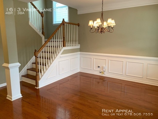 Building Photo - 1613 Vinery Ln