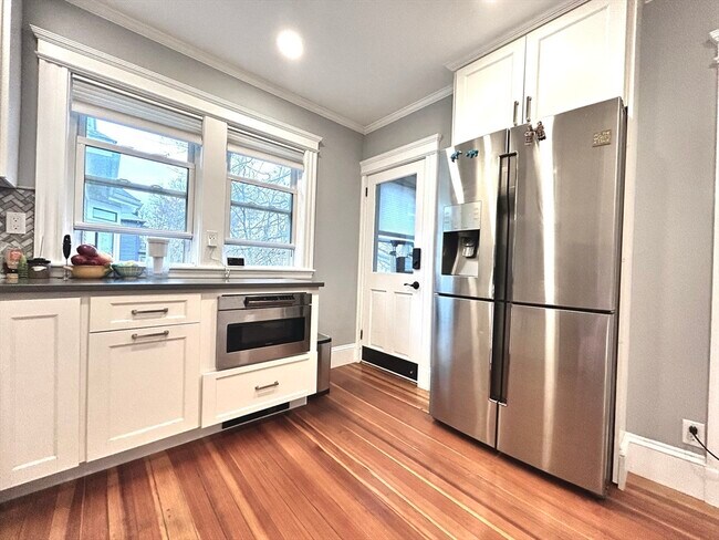 Foto del edificio - 34 Greenough St