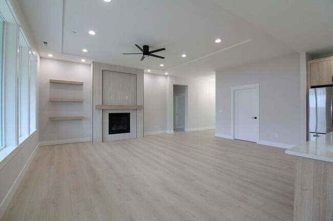 Building Photo - 4156 Potlatch St