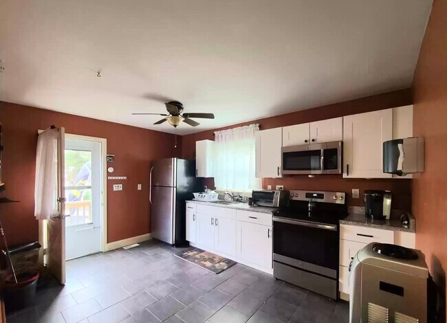 Foto del edificio - 210 Carr Ave