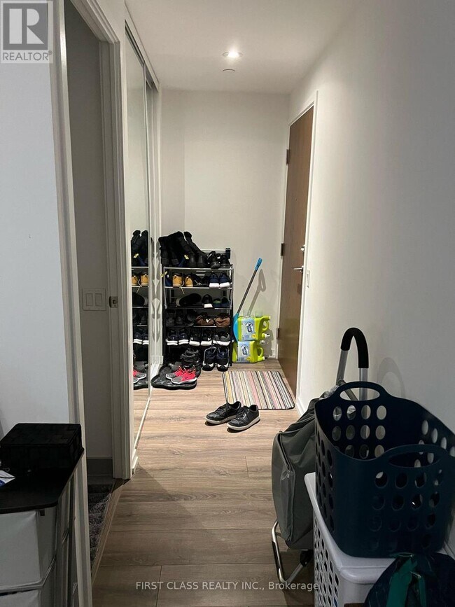 Building Photo - 1000 Portage Pkwy