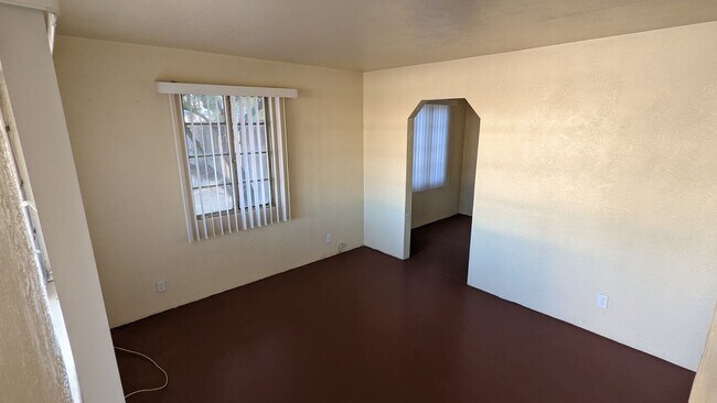 Building Photo - pm0394