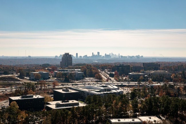 Vista diurna real del centro de la ciudad - 795 Hammond Dr
