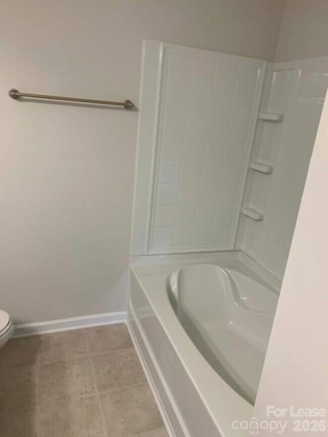 Foto del edificio - 9303 Grand Valley Dr