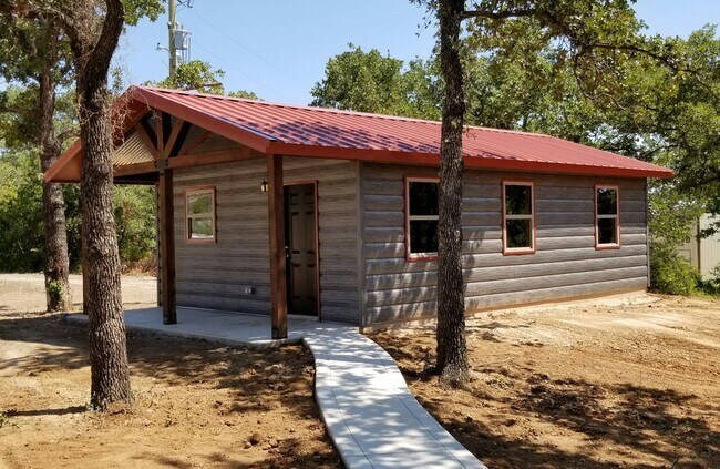 Building Photo - 245 Eli Ln