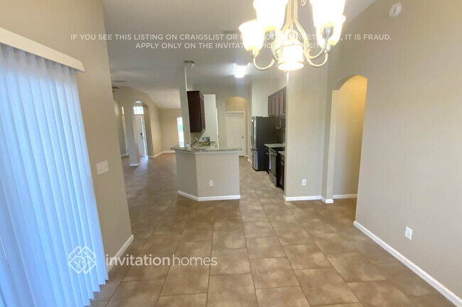 Foto del edificio - 13922 Fish Eagle Dr E