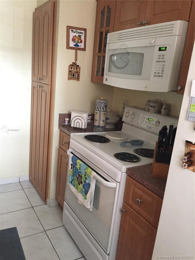 Foto del edificio - 6520 W 27th Ct