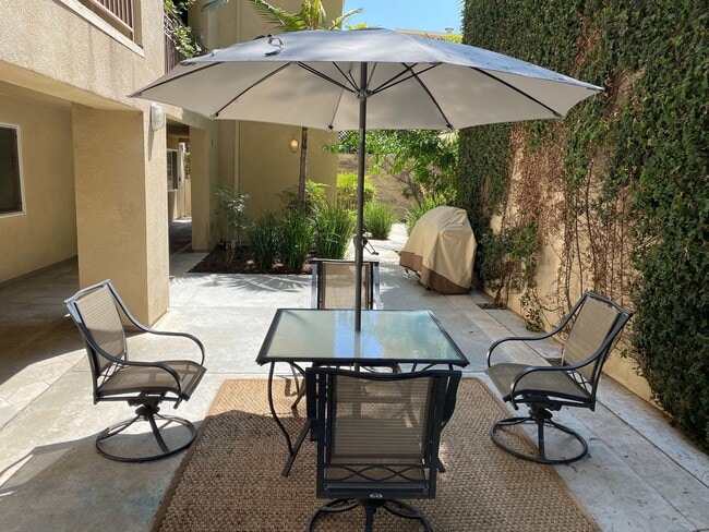 Barbecue Area - 6221 Monterey Rd