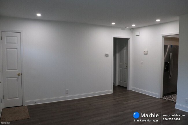 Foto del edificio - 2 br, 1 bath House - 905 Douglas Ave