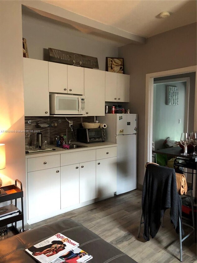 Foto del edificio - 4405 SW 162nd Ct