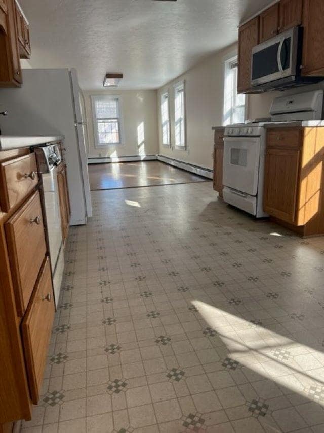 Building Photo - 160 Bank Street Extension