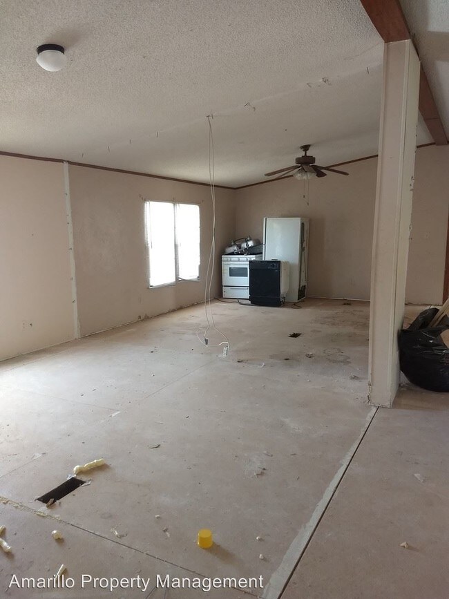 Building Photo - 3 br, 2 bath House - 4613 Tank