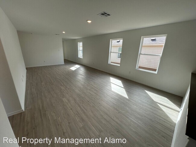 Building Photo - 3 br, 2 bath House - 9807 Butte Creek