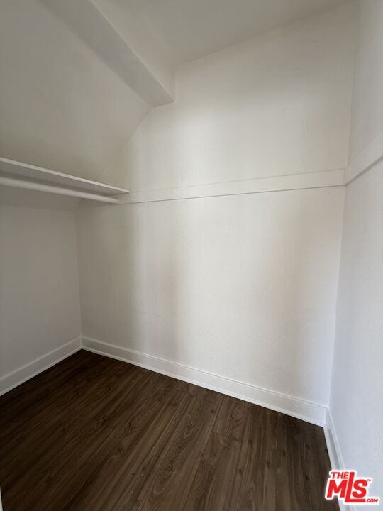 Foto del edificio - 1328 S Bronson Ave