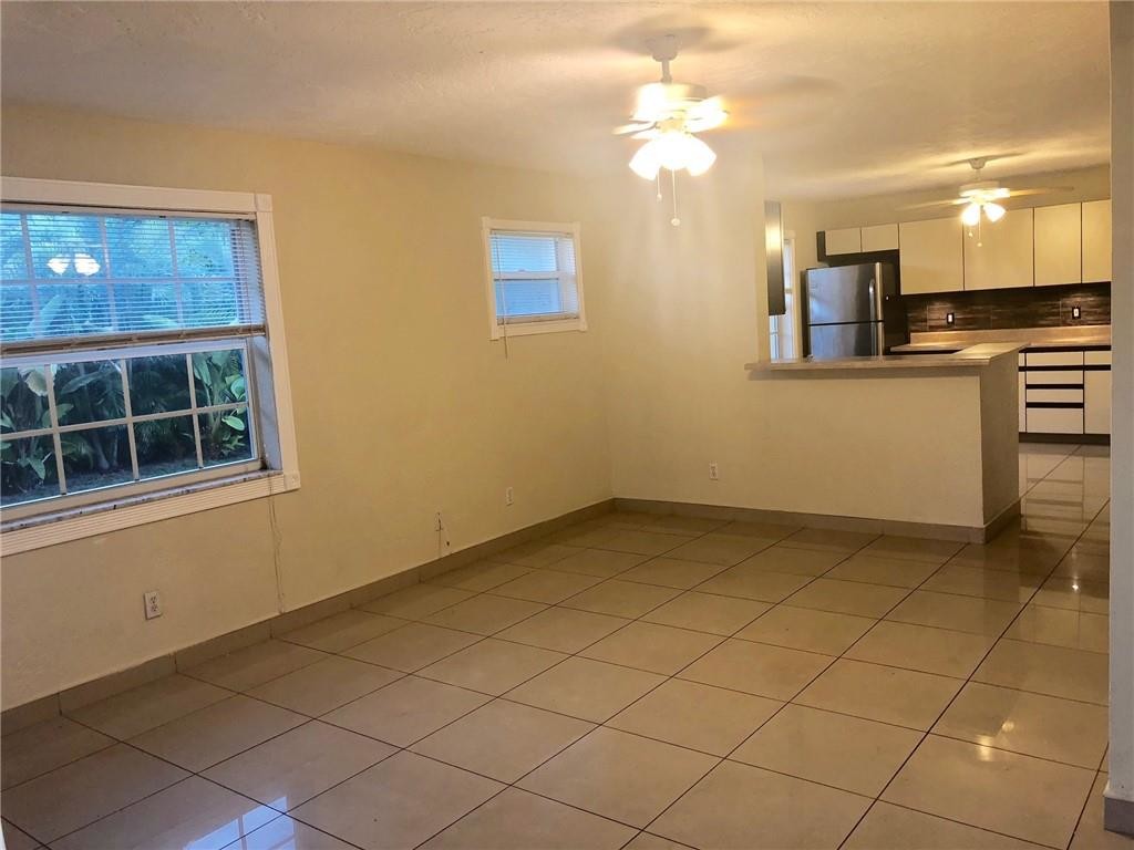 Foto principal - 699 NE 36th St