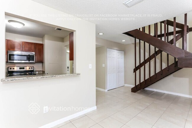 Foto del edificio - 6419 NW 192nd Terrace