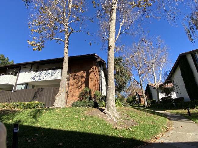 Foto del edificio - 31550 Agoura Rd