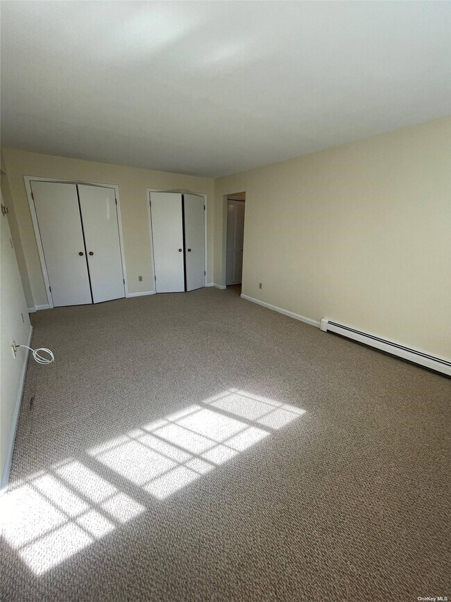 Building Photo - 33 Foxwood Cir