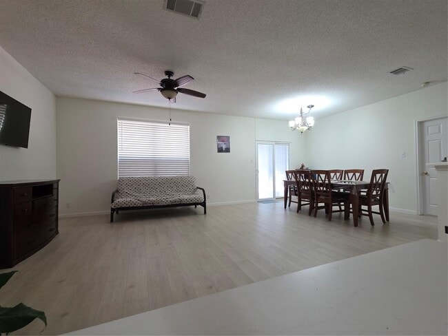 Building Photo - 16800 Tomcat Dr