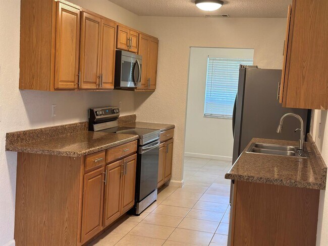 Foto del edificio - 296 Sandpiper Ave