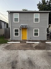 Building Photo - 4601 1/2 Hain