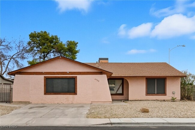 Building Photo - 4732 Lakestream Ave