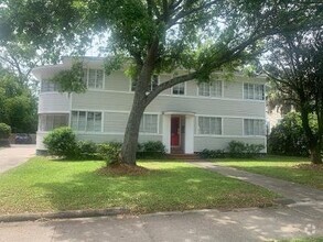 Building Photo - 957 Dauphin St
