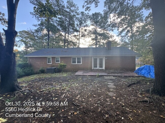 Foto del edificio - 5560 Hedrick Dr