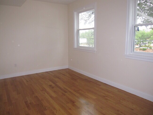 Foto del edificio - 198 Union Ave