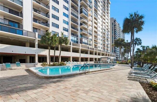 Foto del edificio - 1270 Gulf Blvd