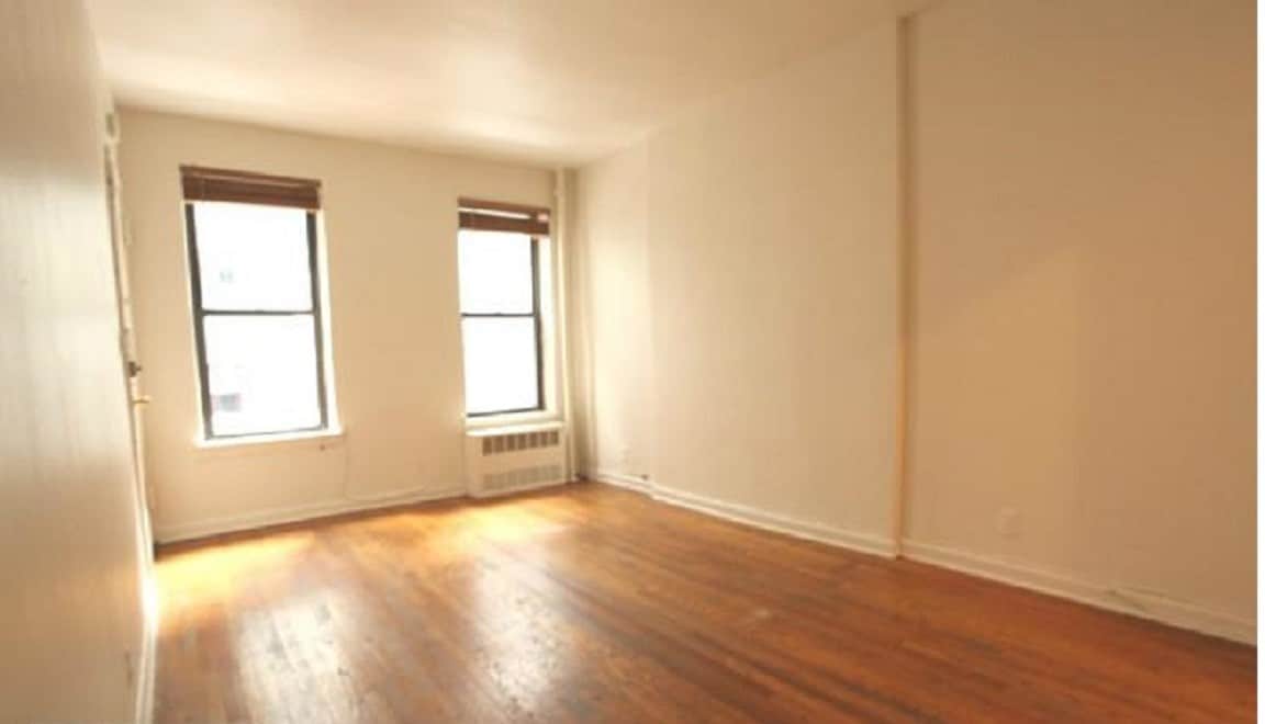 Primary Photo - 153 E 43rd St