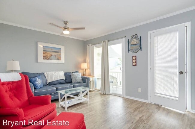 Building Photo - 1 br, 2 bath House - 1004 Carolina Beach A...