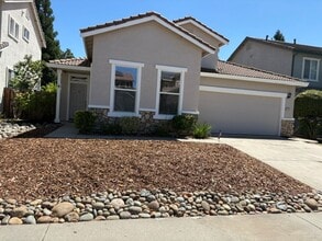 Building Photo - 315 Arroyo Madrone Ct