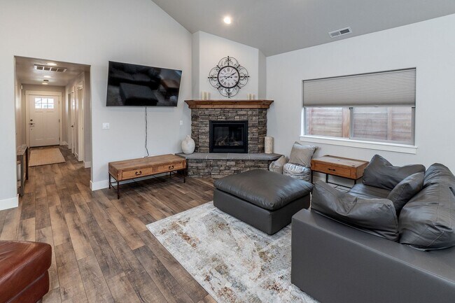 Foto del edificio - Newly Built Spacious Home, Fully Equipped ...