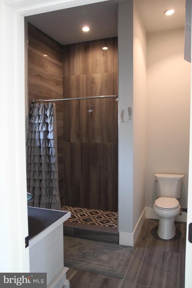 10 McCready's Alley, Lambertville, NJ 08530 Room for Rent in