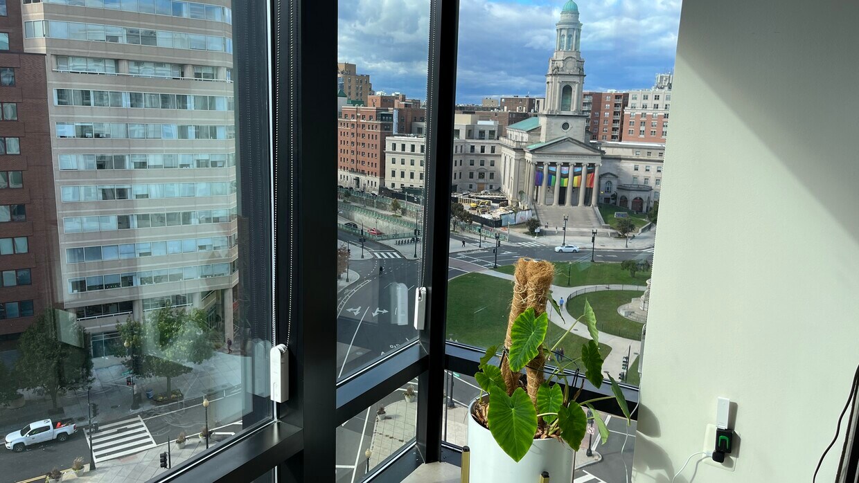 Foto principal - 1133 14th St NW
