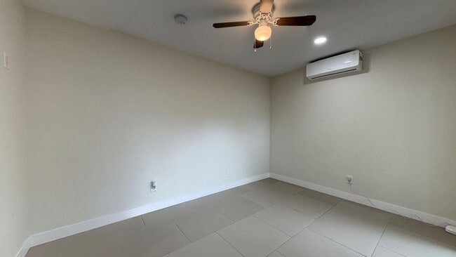 Building Photo - 3980 Cedar St