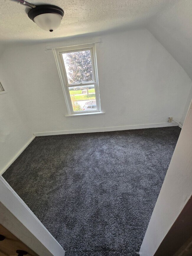 Foto del edificio - Four Bedroom Home in Northwest Grand Rapids