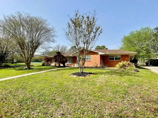 Building Photo - 4434 Osby Dr
