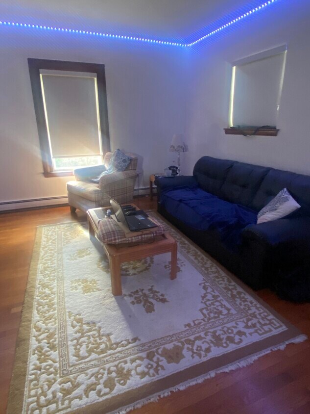 Foto principal - 176 Salem St