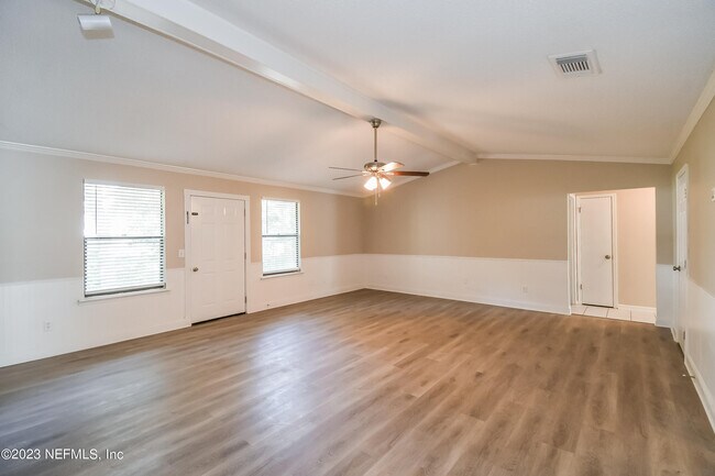 Building Photo - 12415 Autumnbrook Trail W