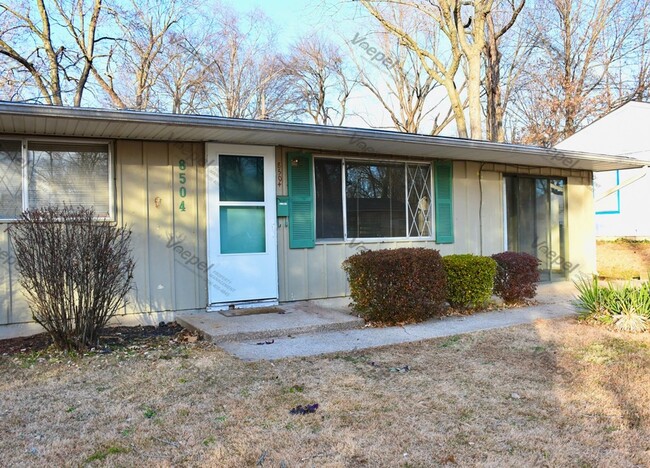 Building Photo - Fantastic South KCMO Ranch Style Home - Av...