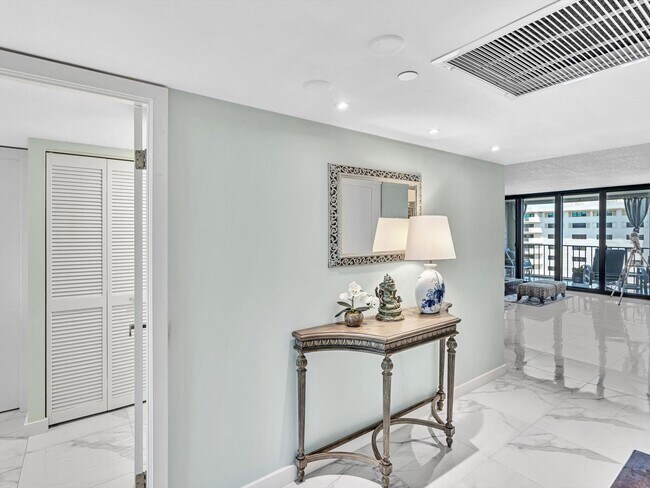 Foto del edificio - 4600 S Ocean Blvd