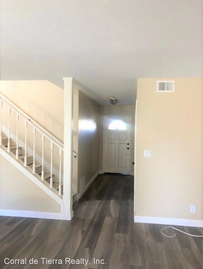 Foto del edificio - 3 br, 2 bath House - 581 McAllister
