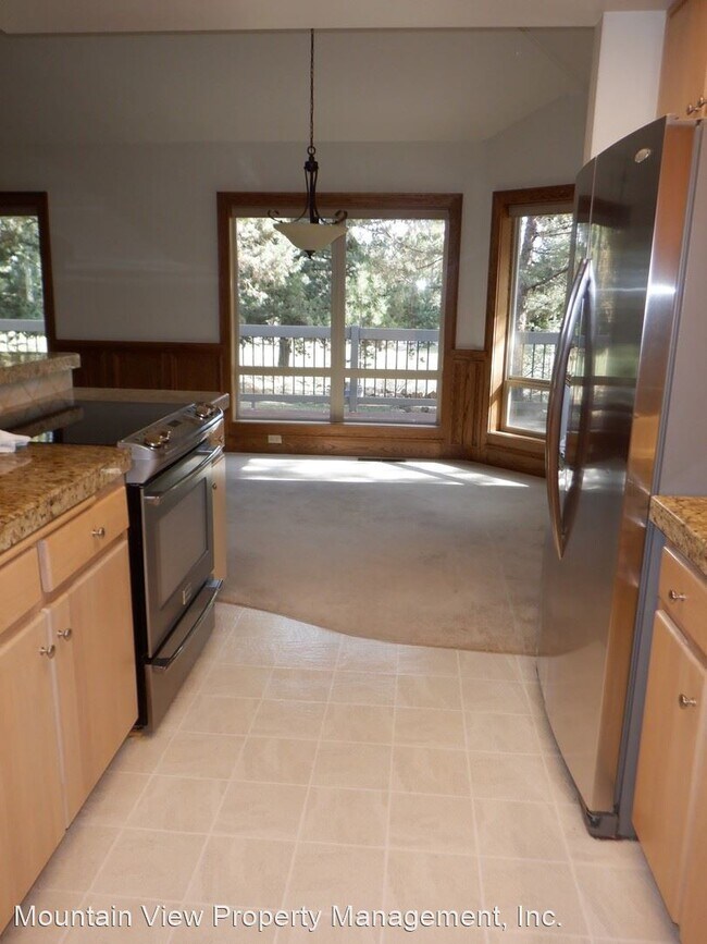 Foto del edificio - 3 br, 2 bath House - 3126 NW Clubhouse Dr.