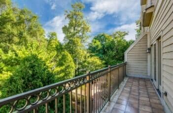 Building Photo - 934 W Huron St