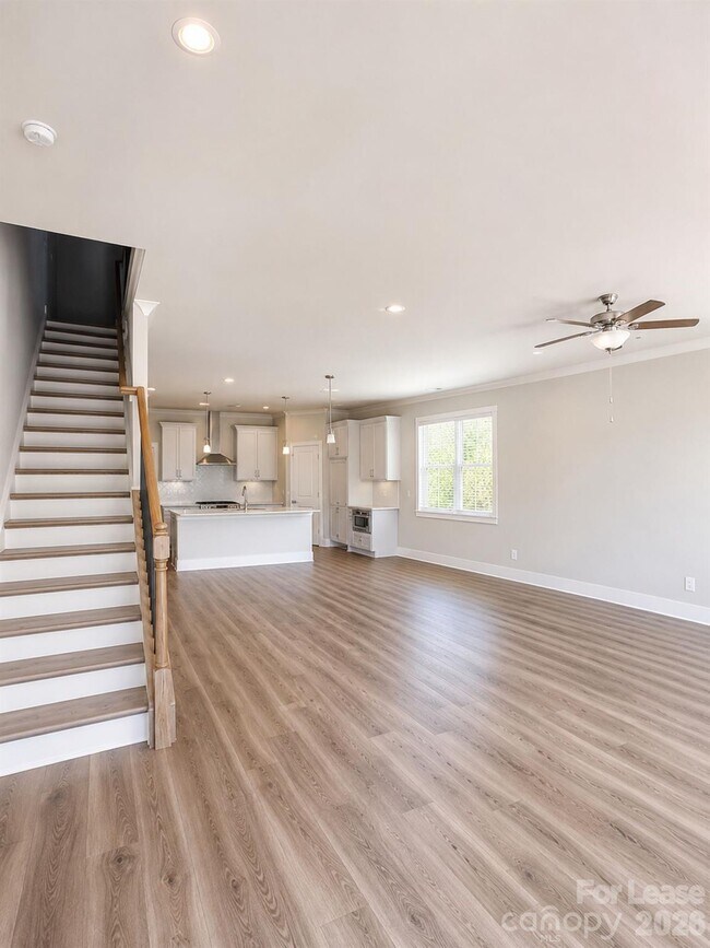 Foto del edificio - 4630 Dogwood Pl