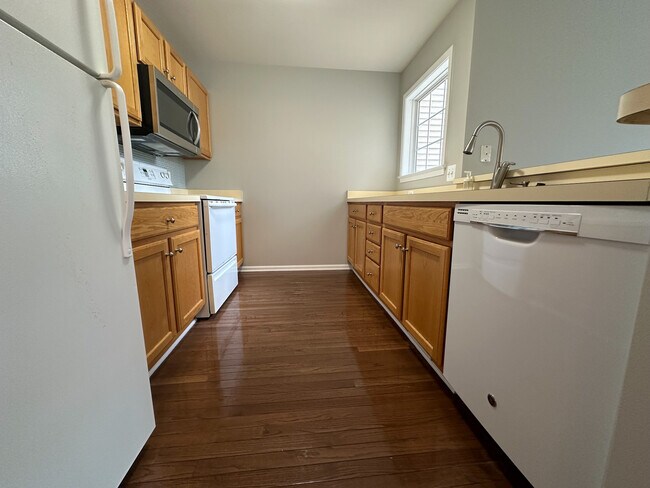 Kitchen - 2771 Barclay Way