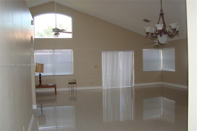 Foto del edificio - 2784 Oakleigh Ln